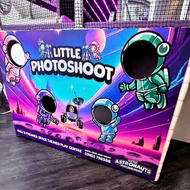 An image of the Little Astronauts little photoshoot graphics.